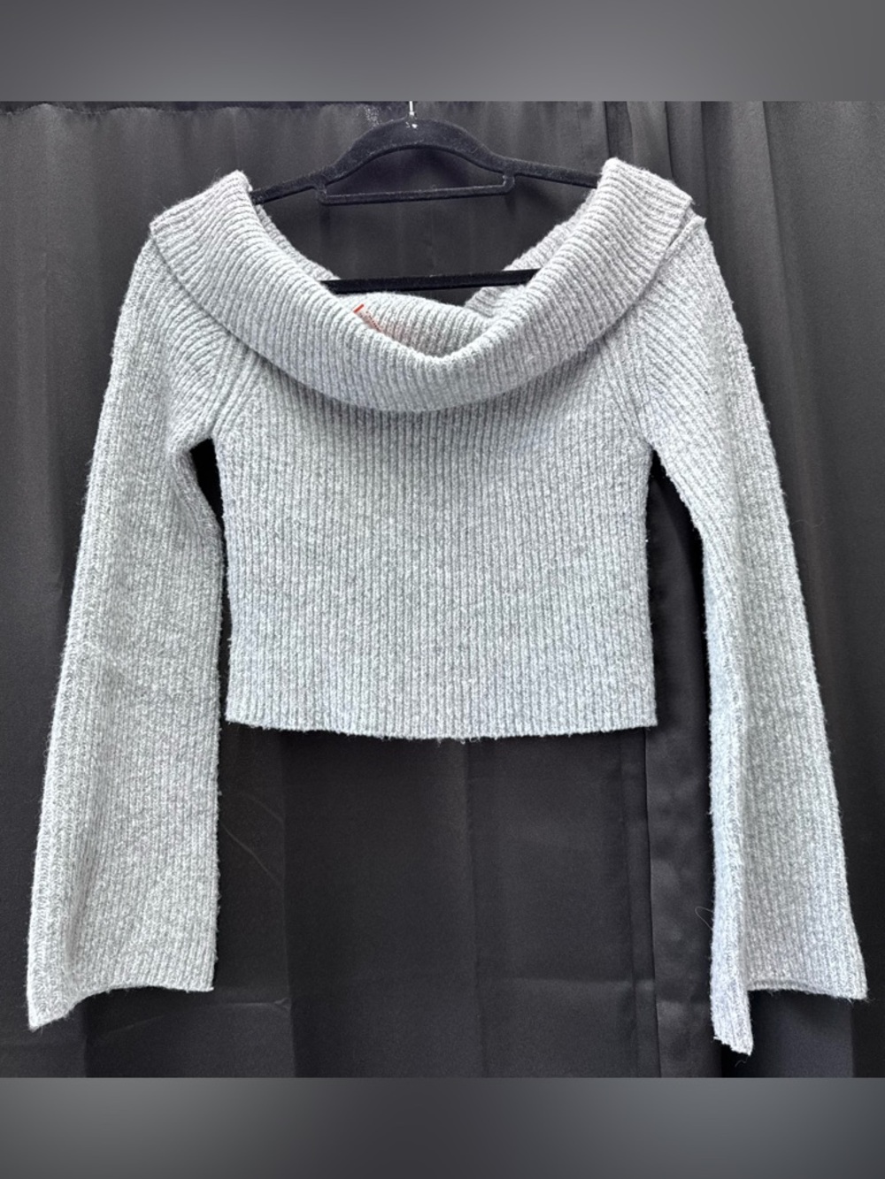 Bailey Rose Cowl-Neck Off-the-Shoulder Cropped Sweater - Light Gray